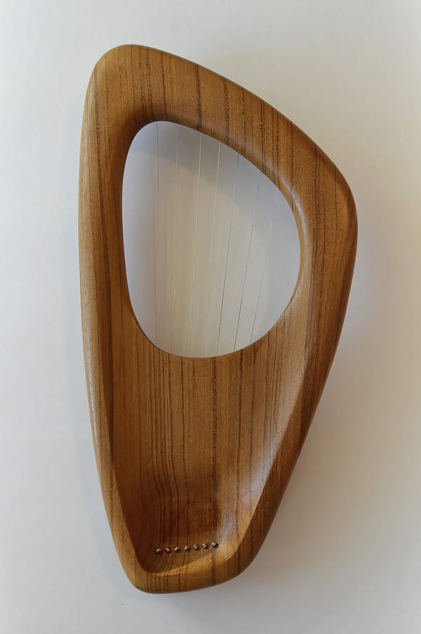 Walnut Lyre Harp 04