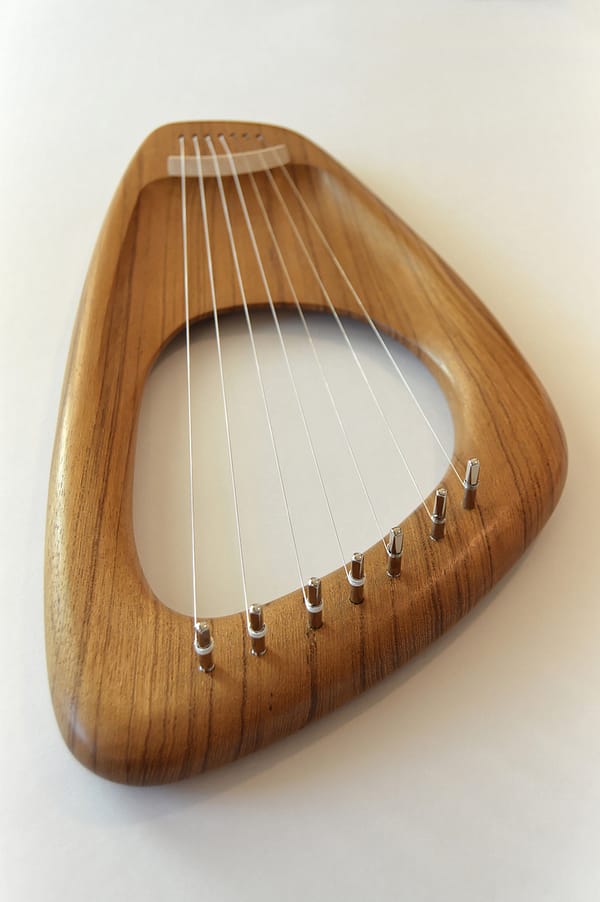Walnut Lyre Harp 05